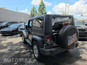2011 Jeep Wrangler Sport – miniatura 2