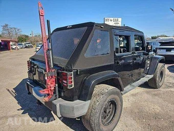 2011 Jeep Wrangler Unlimited 70th Anniversary Edition - miniatura 3