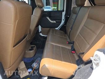 2011 Jeep Wrangler Unlimited Mojave Edition - miniatura 13