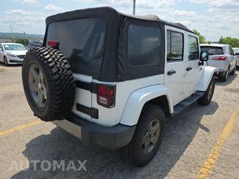 2011 Jeep Wrangler Unlimited Mojave Edition - miniatura 4