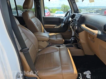 2011 Jeep Wrangler Unlimited Mojave Edition - miniatura 8