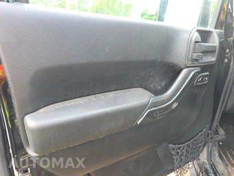2011 Jeep Wrangler Unlimited Rubicon – miniatura 9