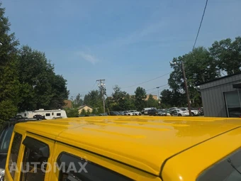 2011 Jeep Wrangler Unlimited Sahara - miniatura 12