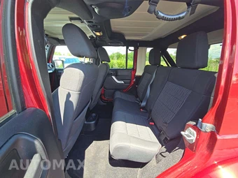 2011 Jeep Wrangler Unlimited Sahara - miniatura 10