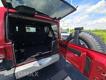 2011 Jeep Wrangler Unlimited Sahara - miniatura 11