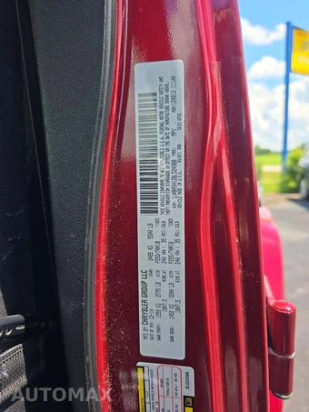 2011 Jeep Wrangler Unlimited Sahara - miniatura 2
