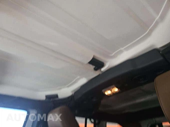 2011 Jeep Wrangler Unlimited Sahara - miniatura 11