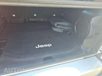 2011 Jeep Wrangler Unlimited Sahara - miniatura 14