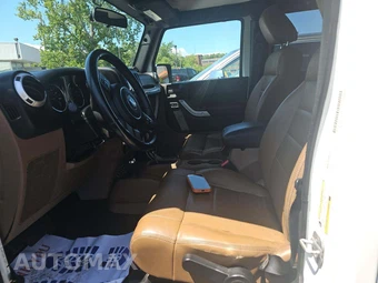 2011 Jeep Wrangler Unlimited Sahara - miniatura 6