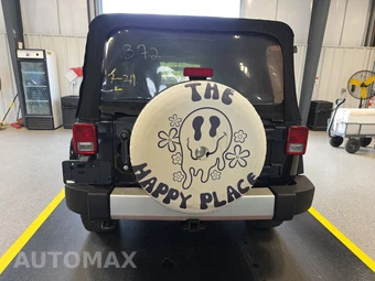 2011 Jeep Wrangler Unlimited Sahara – miniatura 5
