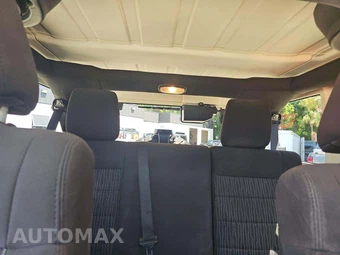 2011 Jeep Wrangler Unlimited Sahara - miniatura 8