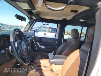 2011 Jeep Wrangler Unlimited Sahara - miniatura 18