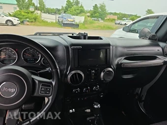 2011 Jeep Wrangler Unlimited Sport - miniatura 14