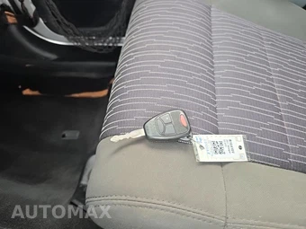 2011 Jeep Wrangler Unlimited Sport - miniatura 21