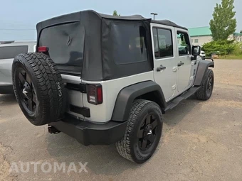 2011 Jeep Wrangler Unlimited Sport - miniatura 4