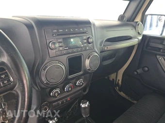 2011 Jeep Wrangler Unlimited Sport - miniatura 11