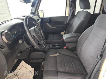 2011 Jeep Wrangler Unlimited Sport - miniatura 7