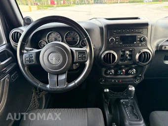 2011 Jeep Wrangler Unlimited Sport - miniatura 107