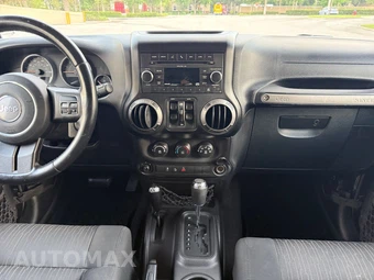 2011 Jeep Wrangler Unlimited Sport - miniatura 109