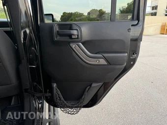 2011 Jeep Wrangler Unlimited Sport - miniatura 110