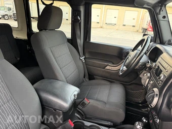 2011 Jeep Wrangler Unlimited Sport - miniatura 93