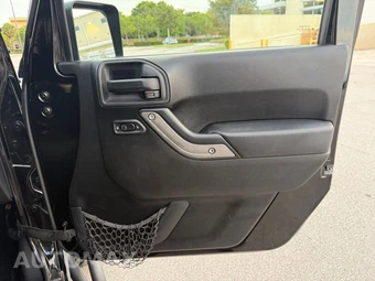 2011 Jeep Wrangler Unlimited Sport - miniatura 98