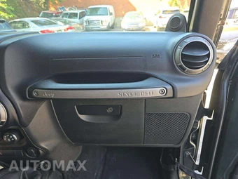 2011 Jeep Wrangler Unlimited Sport - miniatura 19