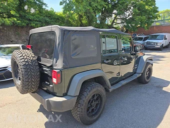 2011 Jeep Wrangler Unlimited Sport - miniatura 3
