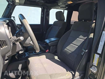 2011 Jeep Wrangler Unlimited Sport - miniatura 6