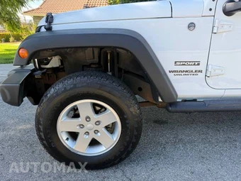 2011 Jeep Wrangler Unlimited Sport - miniatura 13