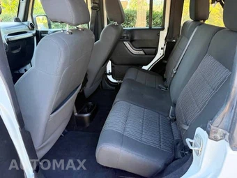 2011 Jeep Wrangler Unlimited Sport - miniatura 16