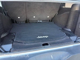 2011 Jeep Wrangler Unlimited Sport - miniatura 17