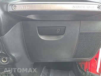 2011 Jeep Wrangler Unlimited Sport - miniatura 19