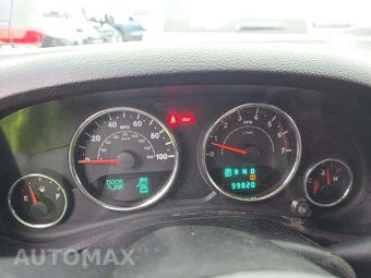 2011 Jeep Wrangler Unlimited Sport - miniatura 9