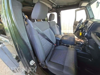 2011 Jeep Wrangler Unlimited Sport - miniatura 18