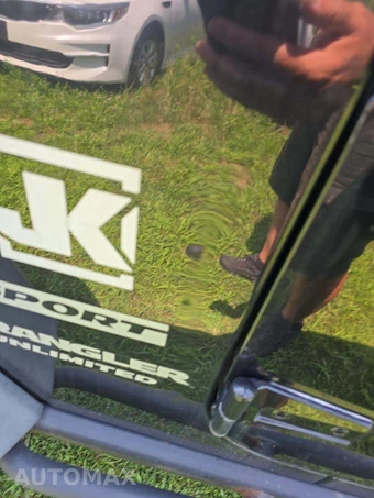 2011 Jeep Wrangler Unlimited Sport - miniatura 25