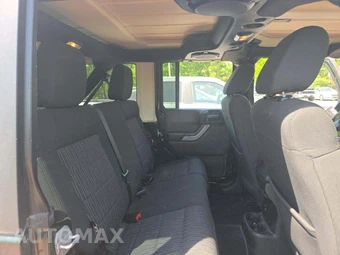 2011 Jeep Wrangler Unlimited Sport - miniatura 16