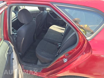 2011 Kia Forte EX Hatchback – miniatura 13