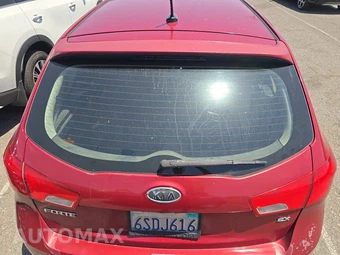 2011 Kia Forte EX Hatchback – miniatura 16