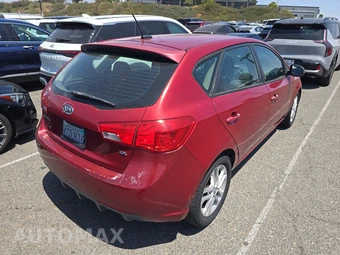 2011 Kia Forte EX Hatchback – miniatura 4