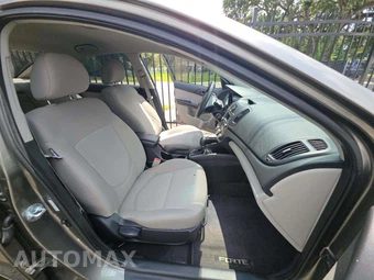 2011 Kia Forte EX Sedan – miniatura 18