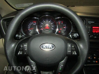 2011 Kia Optima LX – miniatura 11
