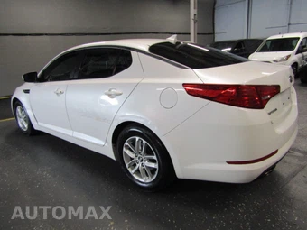 2011 Kia Optima LX – miniatura 4