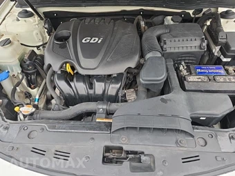 2011 Kia Optima LX – miniatura 7