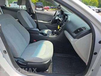 2011 Kia Optima LX – miniatura 18