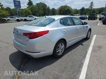 2011 Kia Optima LX – miniatura 3