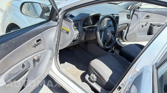 2011 Kia Rio LX Sedan - miniatura 20