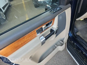 2011 Land Rover LR4 LUX – miniatura 9