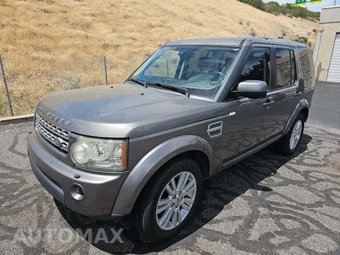 2011 Land Rover LR4 LUX