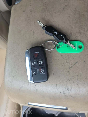 2011 Land Rover LR4 LUX – miniatura 8